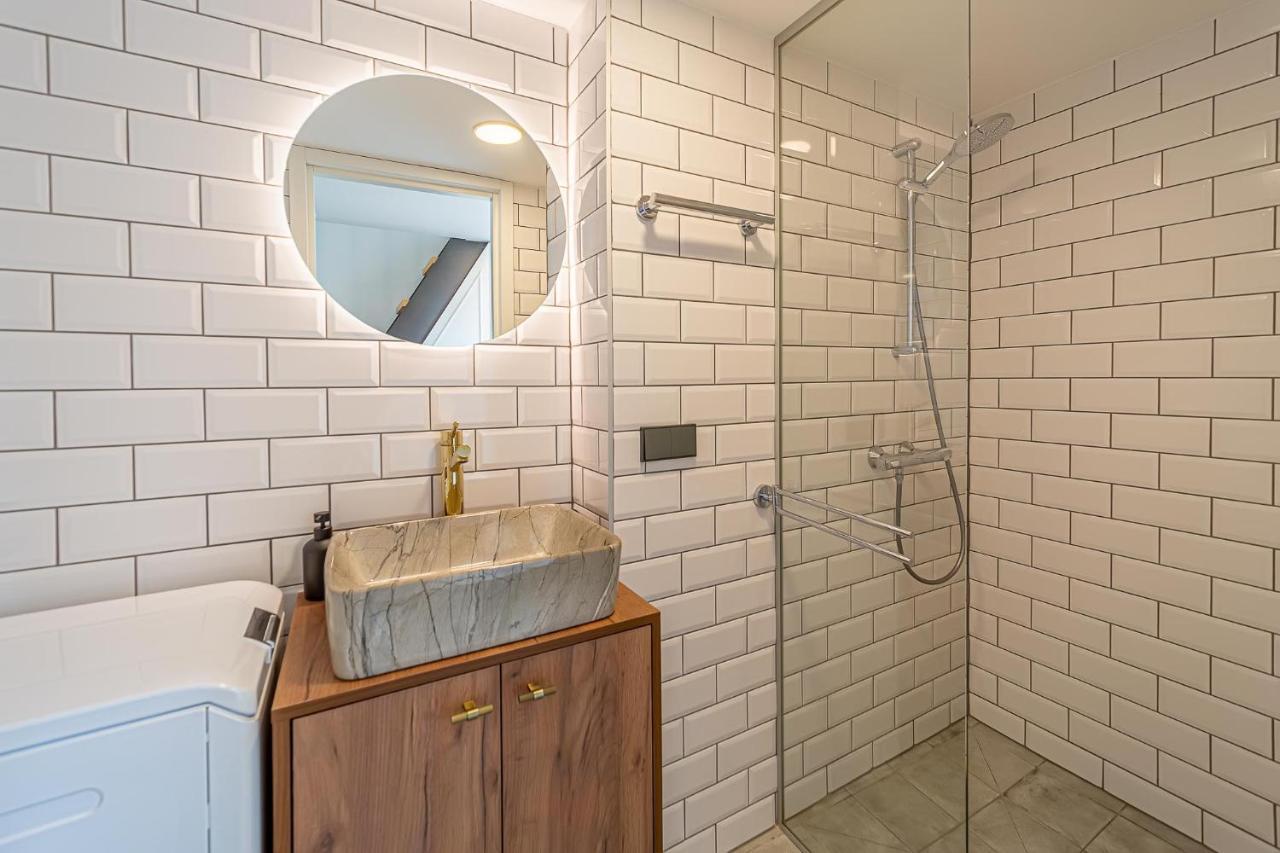 Ministerija Loft Apartment With Parking & Ac Kaunas Exterior foto